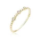 Pierścionek pozłacany z cyrkoniami - próba 925