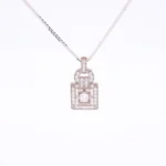 Zawieszka w białym złocie z diamentami - próba 585